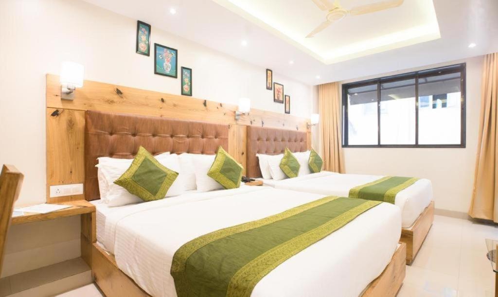 Hotel Airport Star Ню Делхи Екстериор снимка